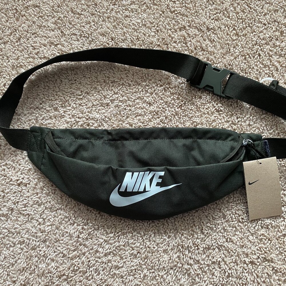 Nike Heritage Crossbody Waistpack DB0490-355